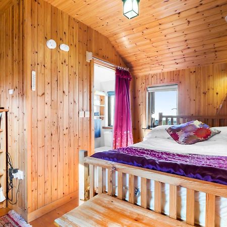 Seaside Log Cabin, Carna Villa Buitenkant foto